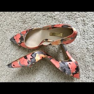 UNWORN - Floral Louis & Cie Pumps